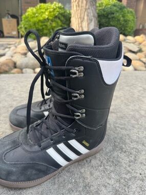 adidas Snowboarding Samba ADV snow boots in black 11.5